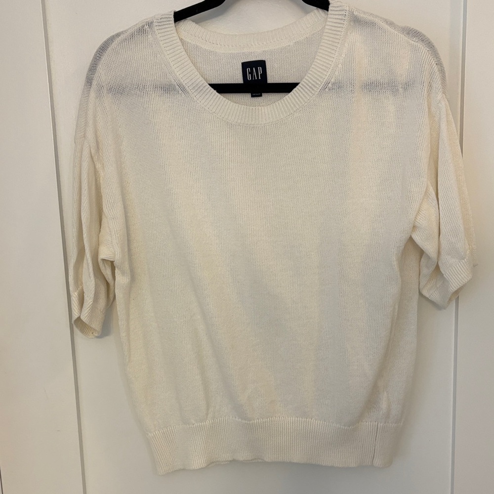 GAP Ivory Knit Short Sleeve Top
